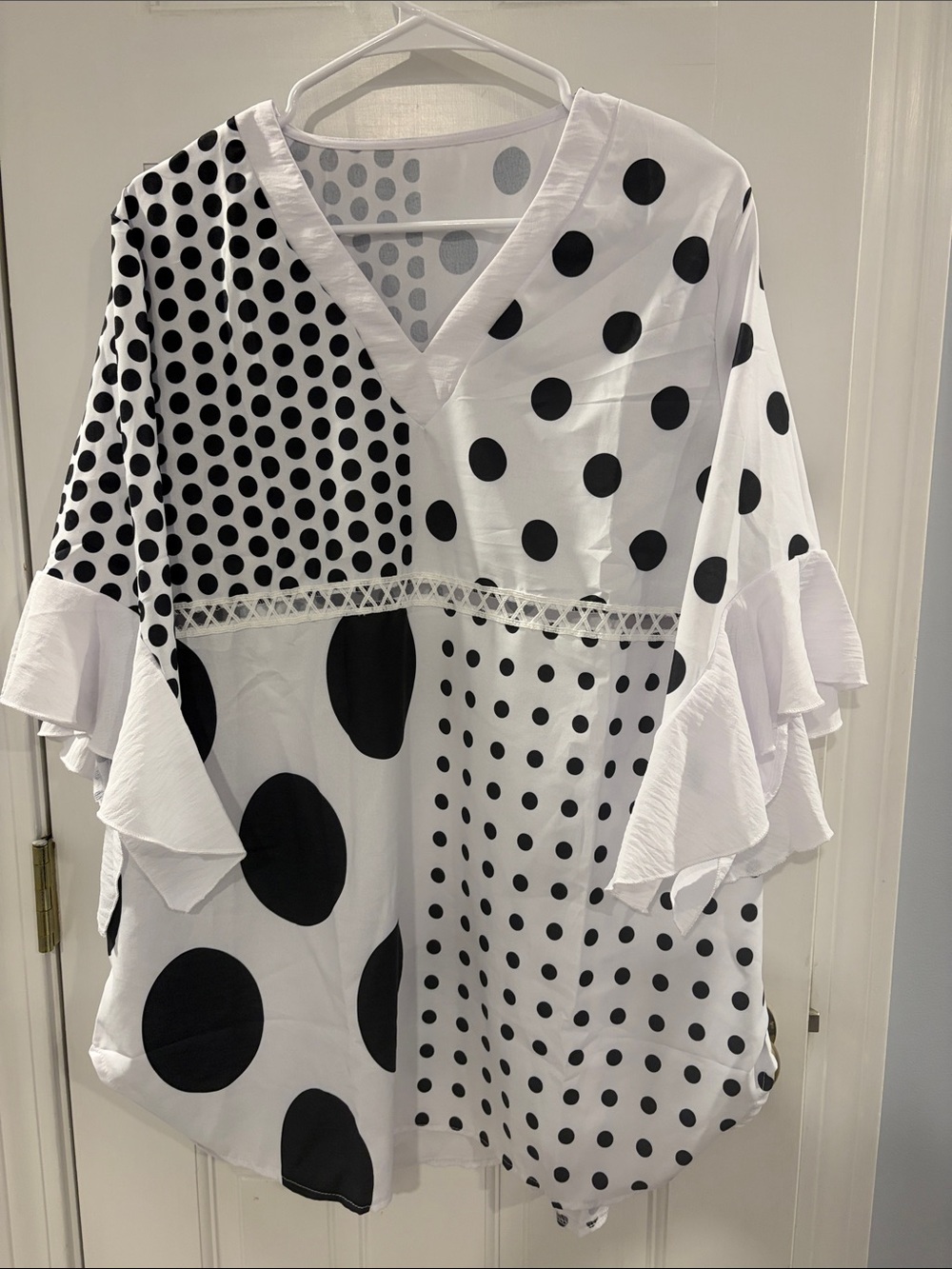 Polka Dot V-Neck Ruffle Sleeve Tunic - Black & White